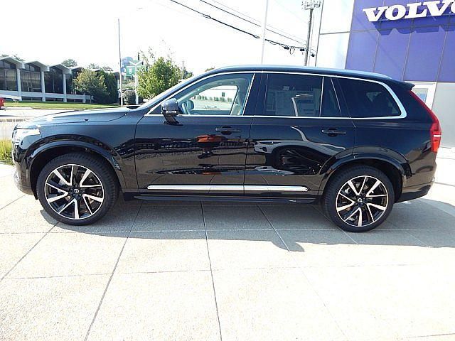 2025 Volvo XC90 Plus