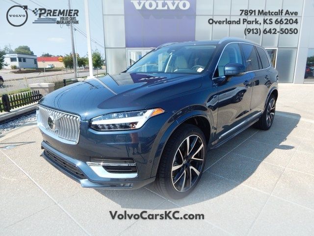 2025 Volvo XC90 Plus