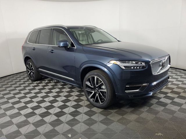 2025 Volvo XC90 Plus