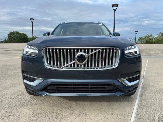 2025 Volvo XC90 Plus