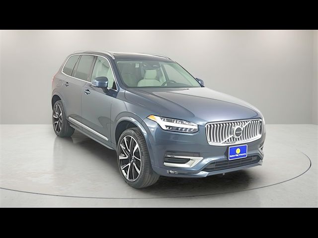 2025 Volvo XC90 Plus