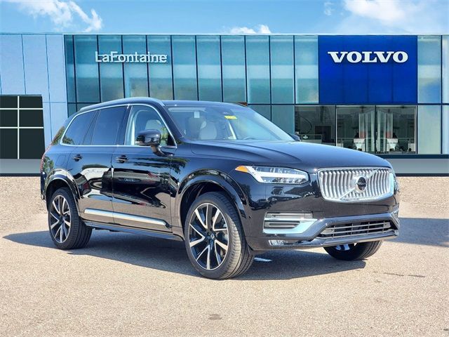 2025 Volvo XC90 Plus