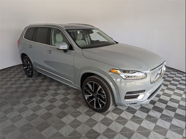 2025 Volvo XC90 Plus