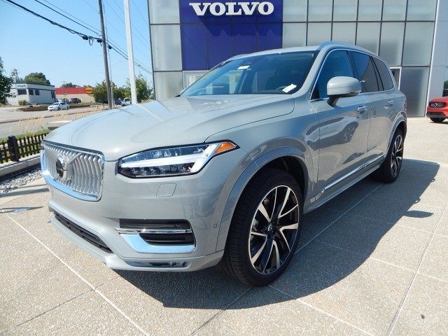 2025 Volvo XC90 Plus