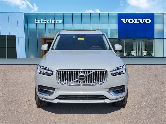 2025 Volvo XC90 Plus