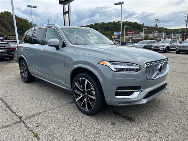 2025 Volvo XC90 Plus