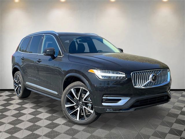 2025 Volvo XC90 Plus