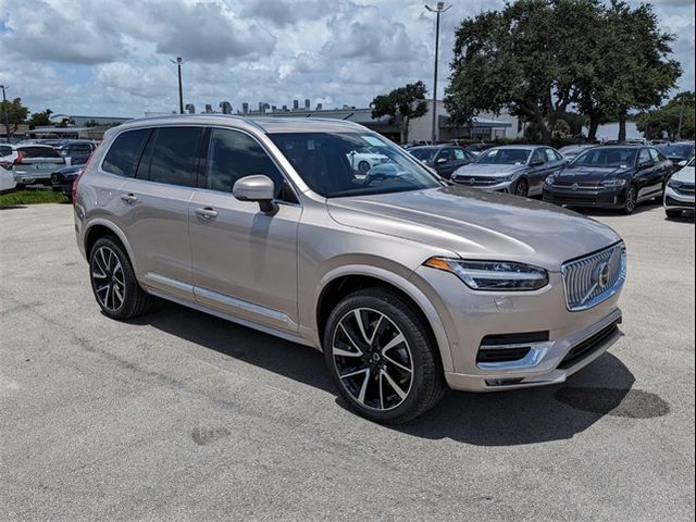 2025 Volvo XC90 Plus