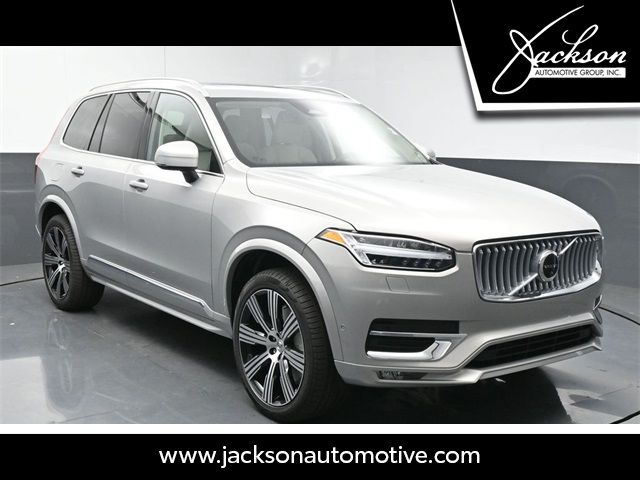 2025 Volvo XC90 Plus