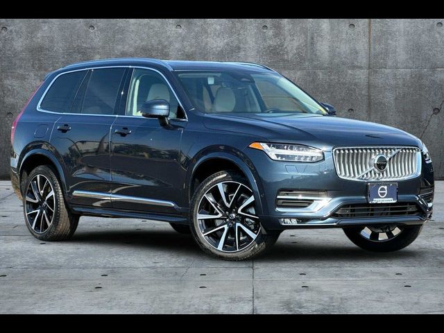 2025 Volvo XC90 Plus