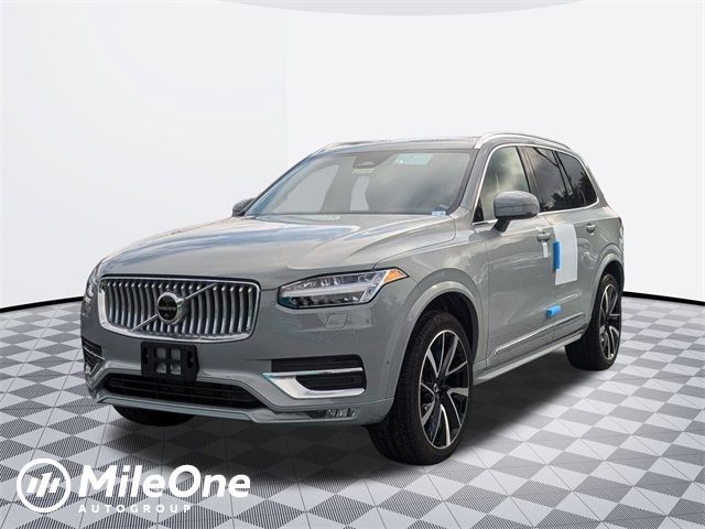 2025 Volvo XC90 Plus