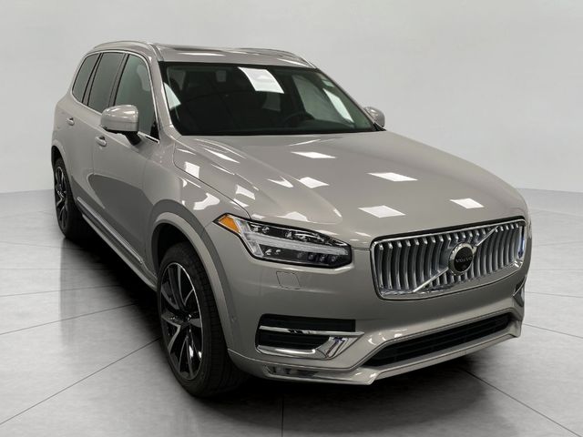 2025 Volvo XC90 Plus