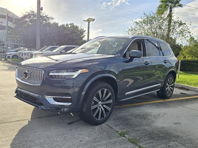 2025 Volvo XC90 Core