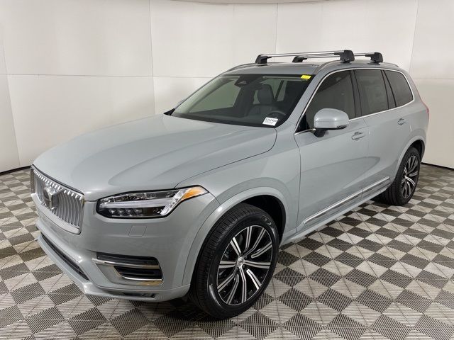 2025 Volvo XC90 Core