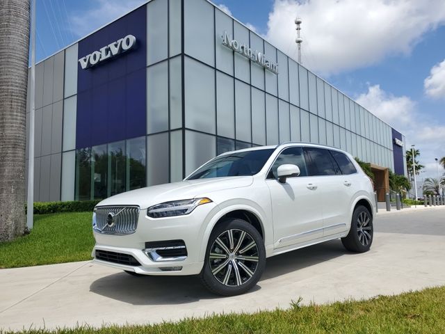 2025 Volvo XC90 Core