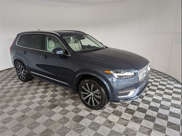 2025 Volvo XC90 Core