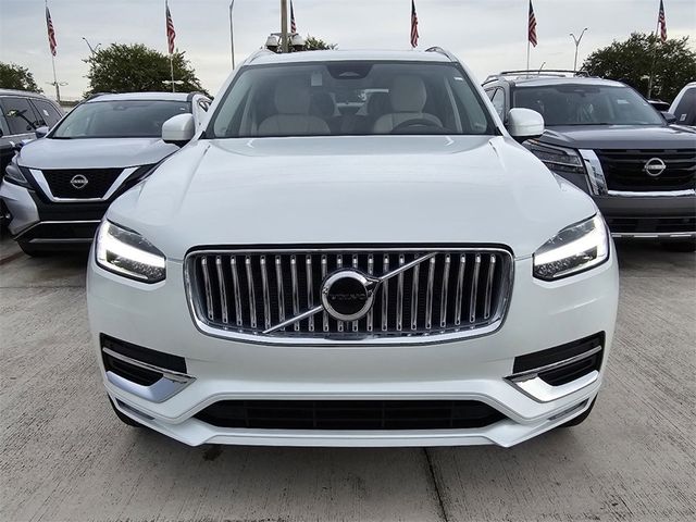 2025 Volvo XC90 Core