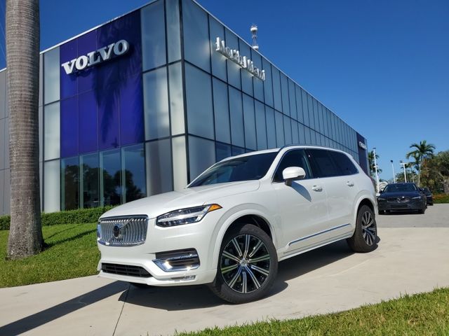 2025 Volvo XC90 Core