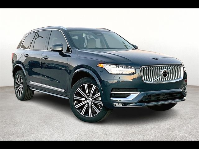 2025 Volvo XC90 Core