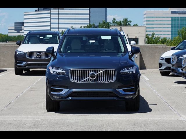 2025 Volvo XC90 Core