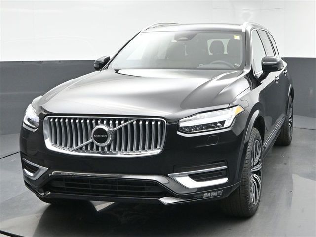 2025 Volvo XC90 Core