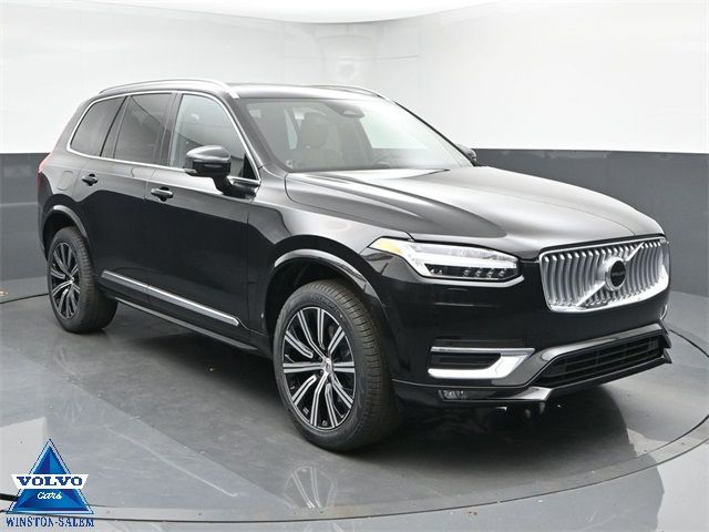 2025 Volvo XC90 Core