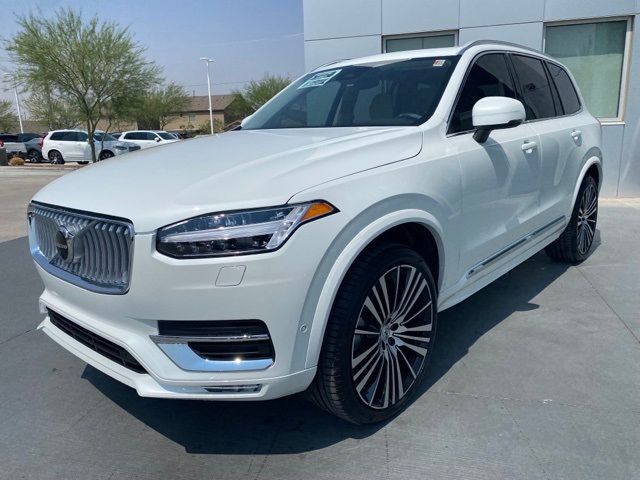 2025 Volvo XC90 Plus