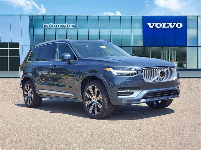 2025 Volvo XC90 Plus