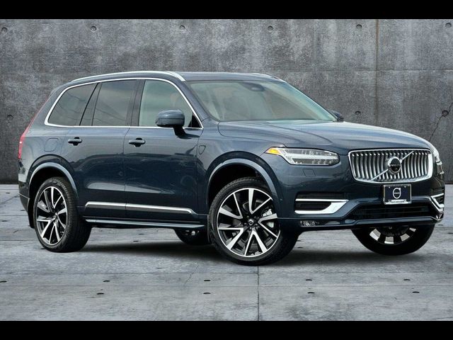 2025 Volvo XC90 Plus