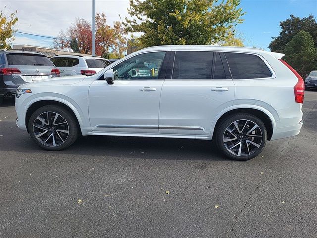 2025 Volvo XC90 Plus