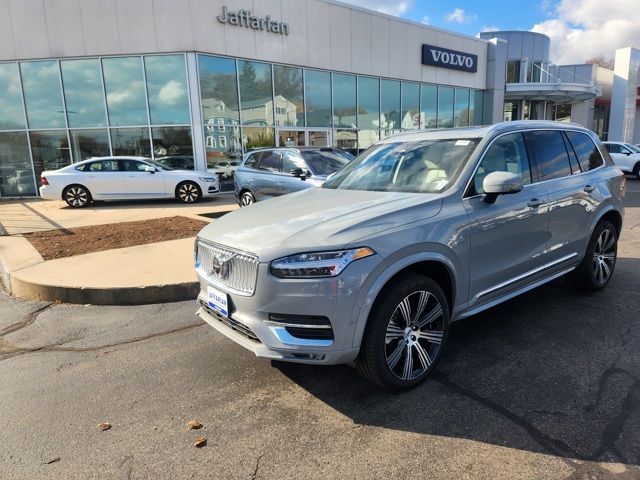 2025 Volvo XC90 Plus