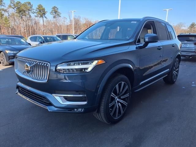 2025 Volvo XC90 Plus