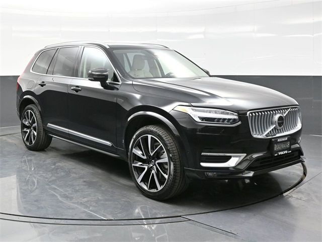 2025 Volvo XC90 Plus