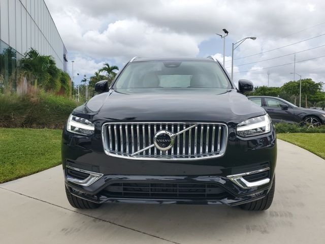 2025 Volvo XC90 Plus