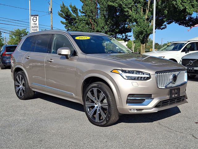 2025 Volvo XC90 Plus