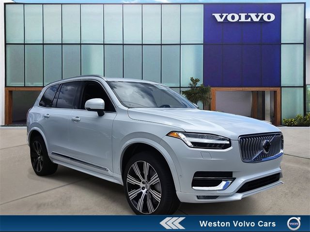 2025 Volvo XC90 Plus