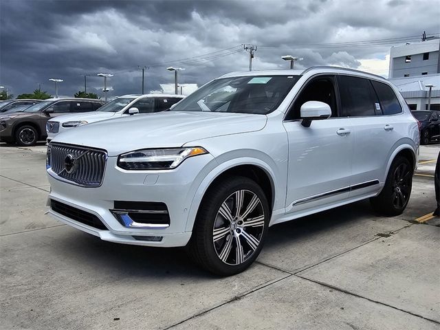 2025 Volvo XC90 Plus