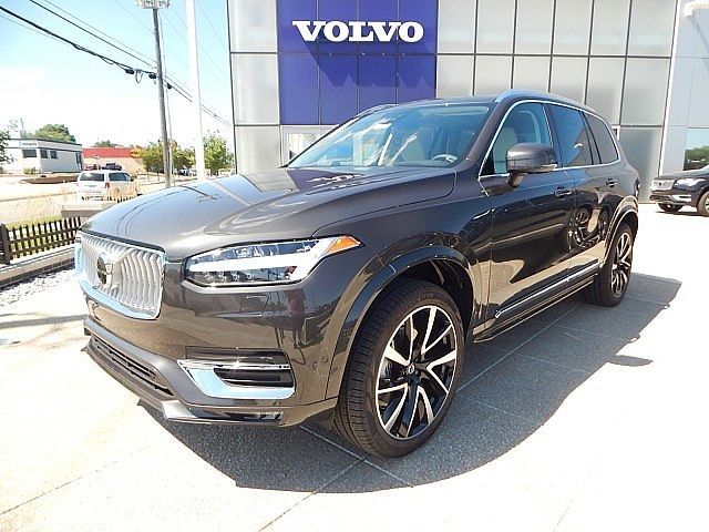 2025 Volvo XC90 Plus