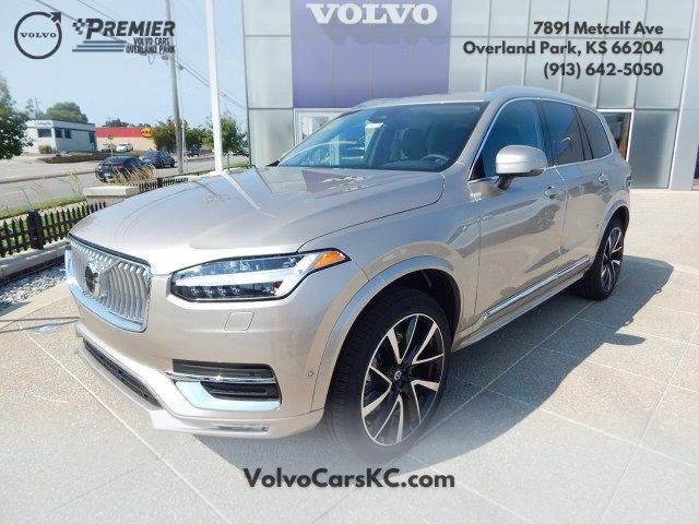 2025 Volvo XC90 Plus