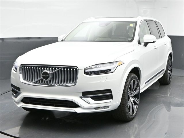 2025 Volvo XC90 Plus