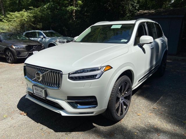 2025 Volvo XC90 Plus