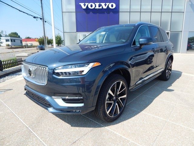 2025 Volvo XC90 Plus