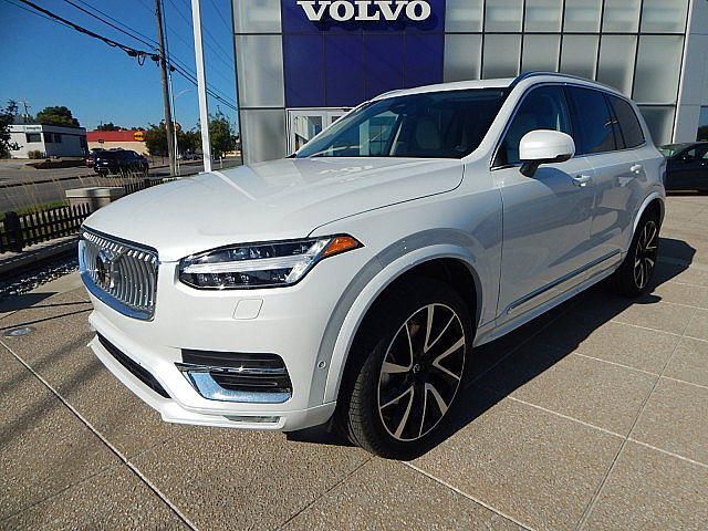 2025 Volvo XC90 Plus