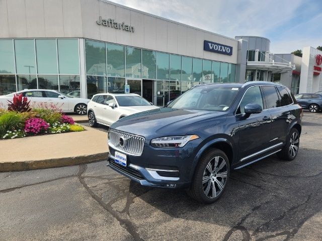 2025 Volvo XC90 Plus