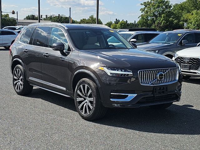 2025 Volvo XC90 Plus
