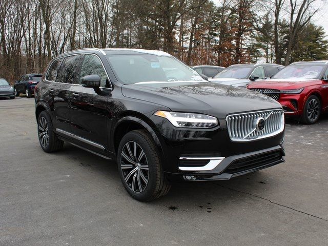 2025 Volvo XC90 Plus