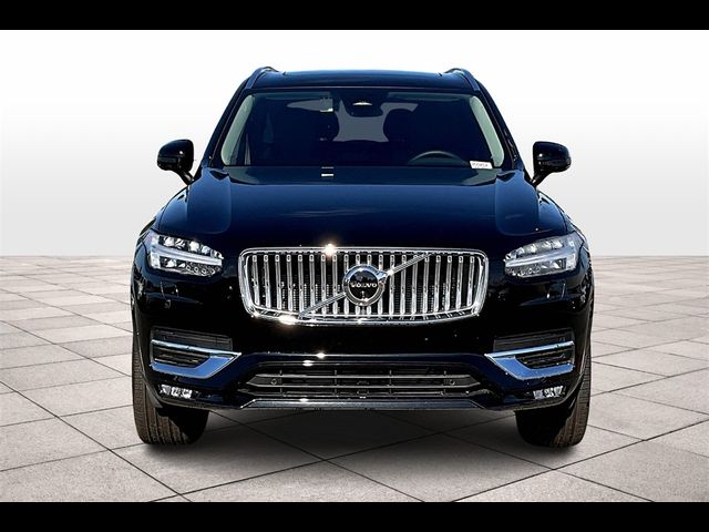 2025 Volvo XC90 Plus