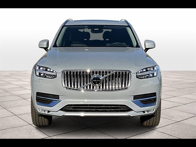 2025 Volvo XC90 Plus