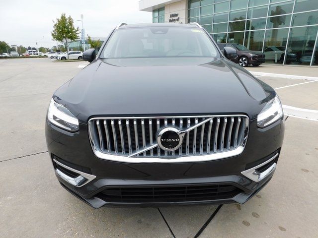 2025 Volvo XC90 Plus