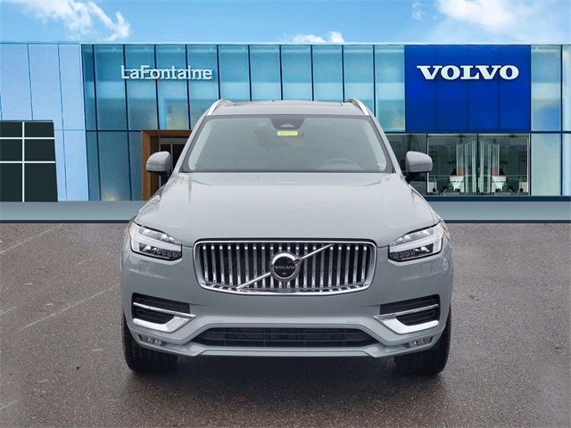 2025 Volvo XC90 Plus